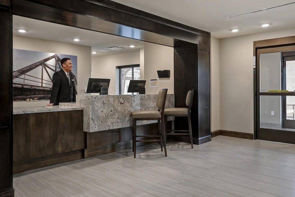 Staybridge Suites Overland Park-Kansas City Area