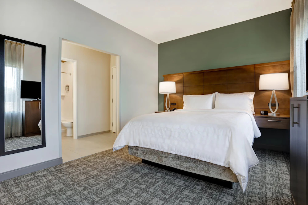 Staybridge Suites Overland Park-Kansas City Area