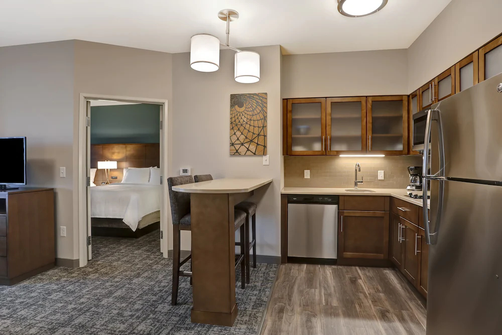 Staybridge Suites Overland Park-Kansas City Area