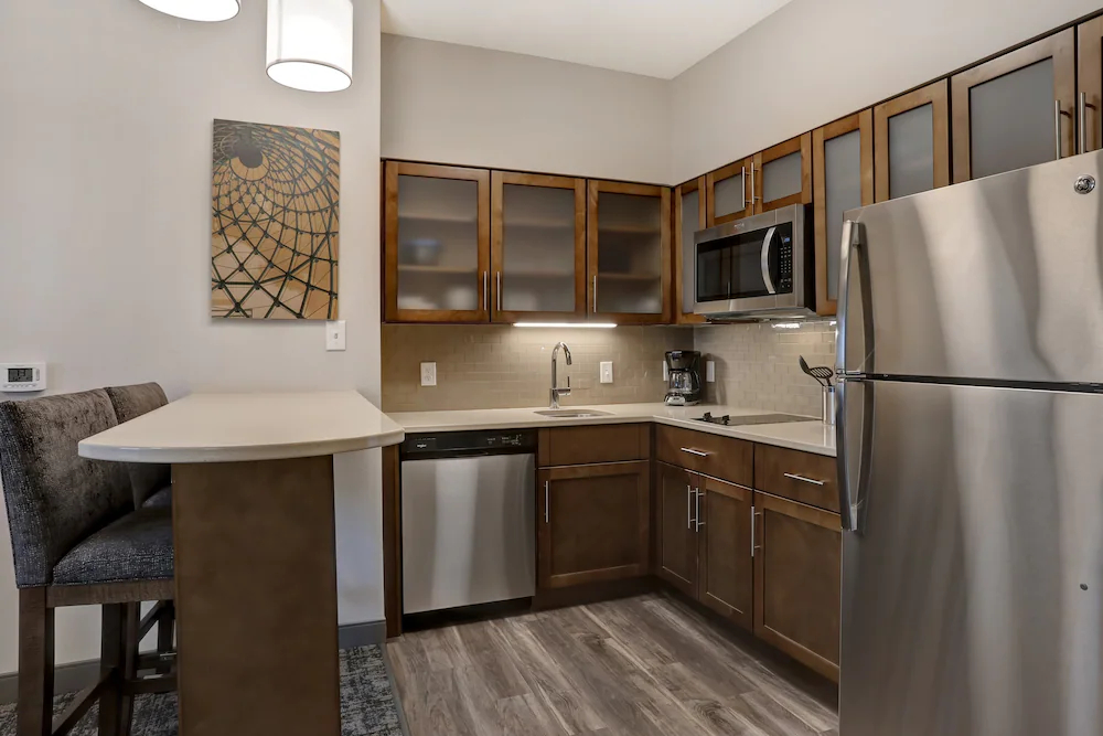Staybridge Suites Overland Park-Kansas City Area