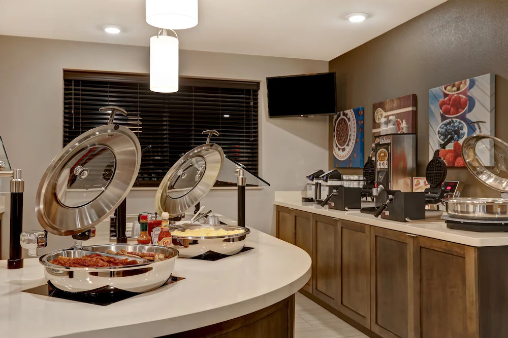 Staybridge Suites Overland Park-Kansas City Area