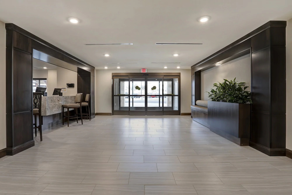 Staybridge Suites Overland Park-Kansas City Area