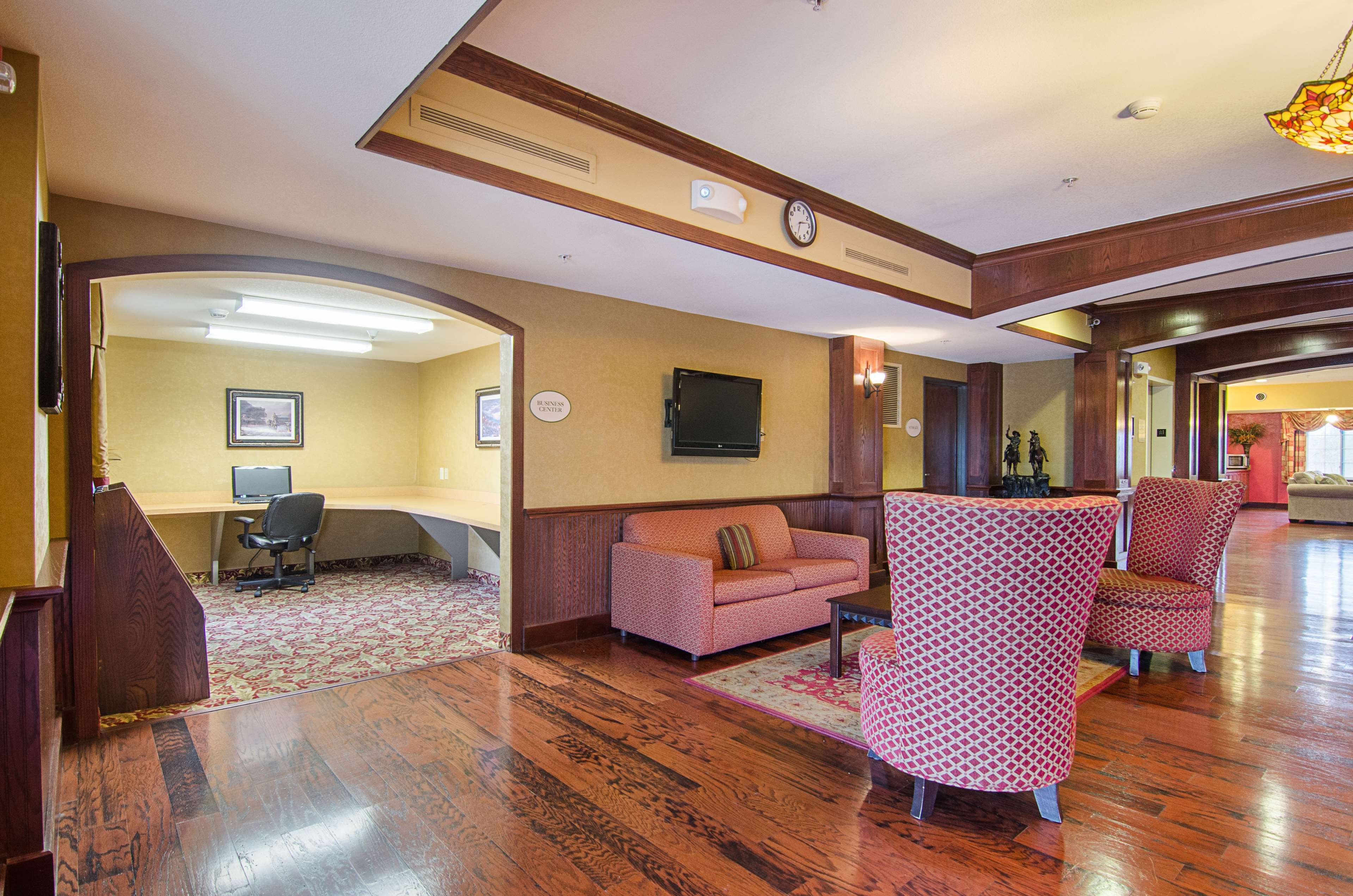 Motel 6 Park City KS