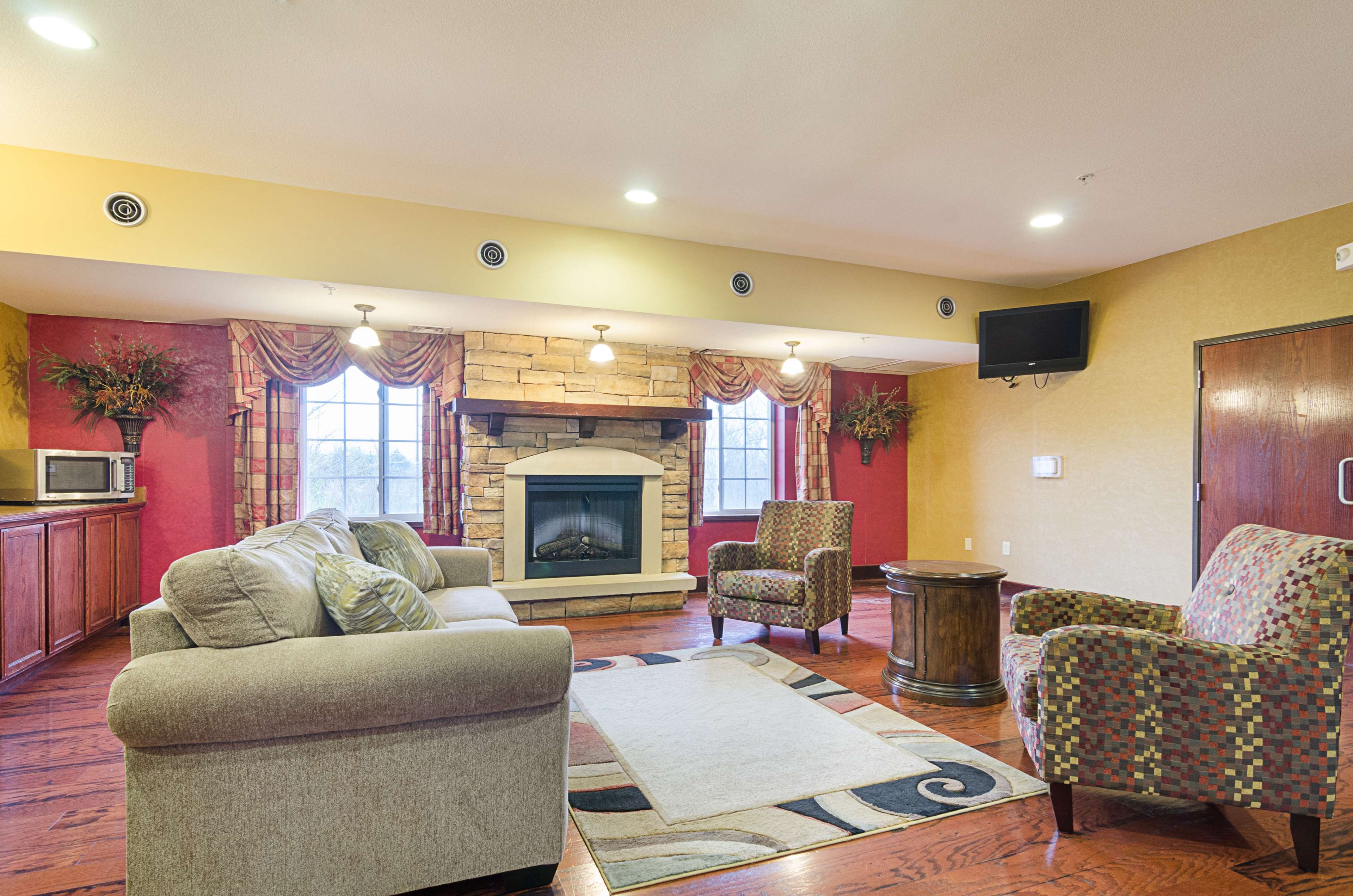 Motel 6 Park City KS