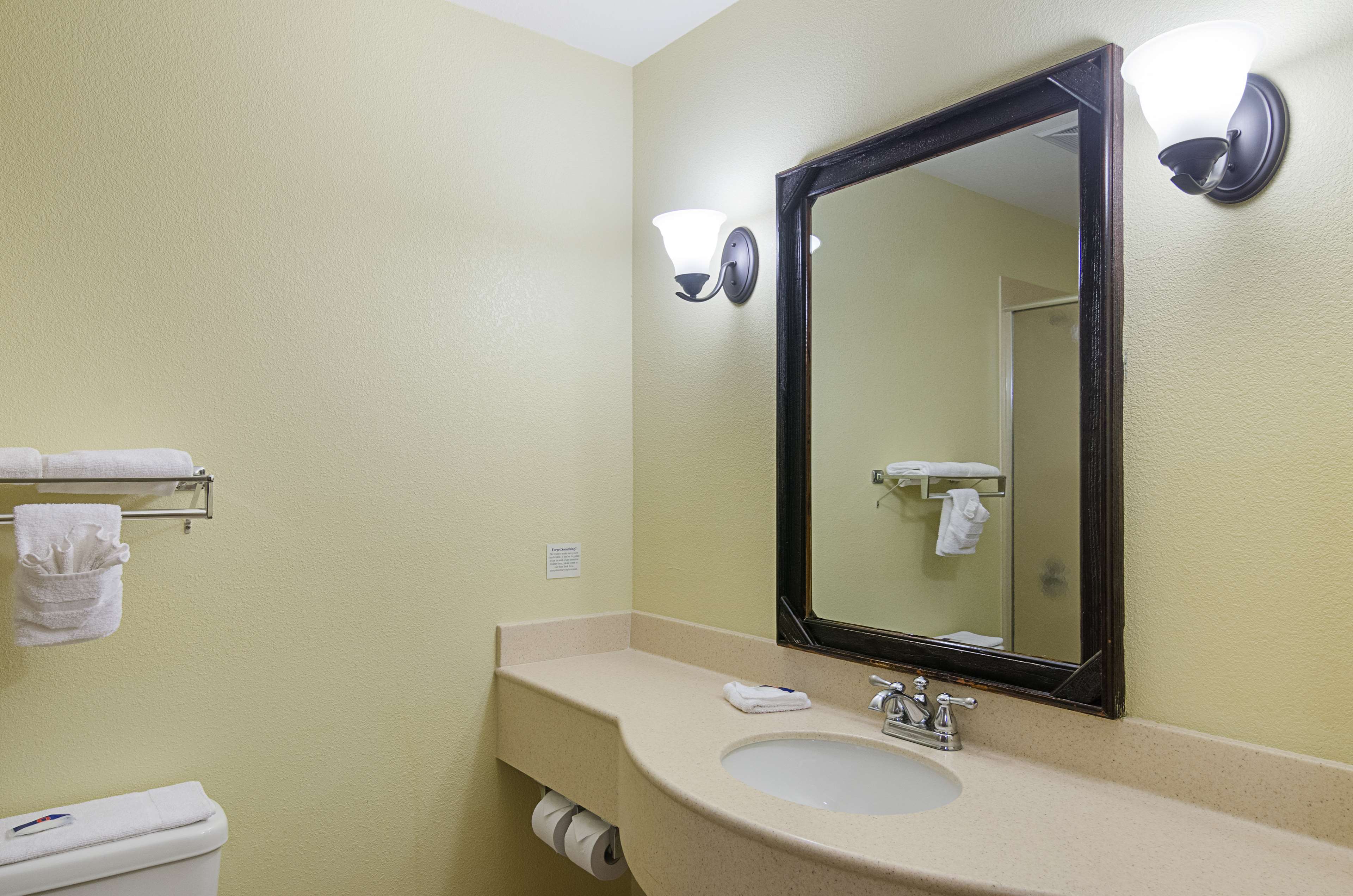 Motel 6 Park City KS