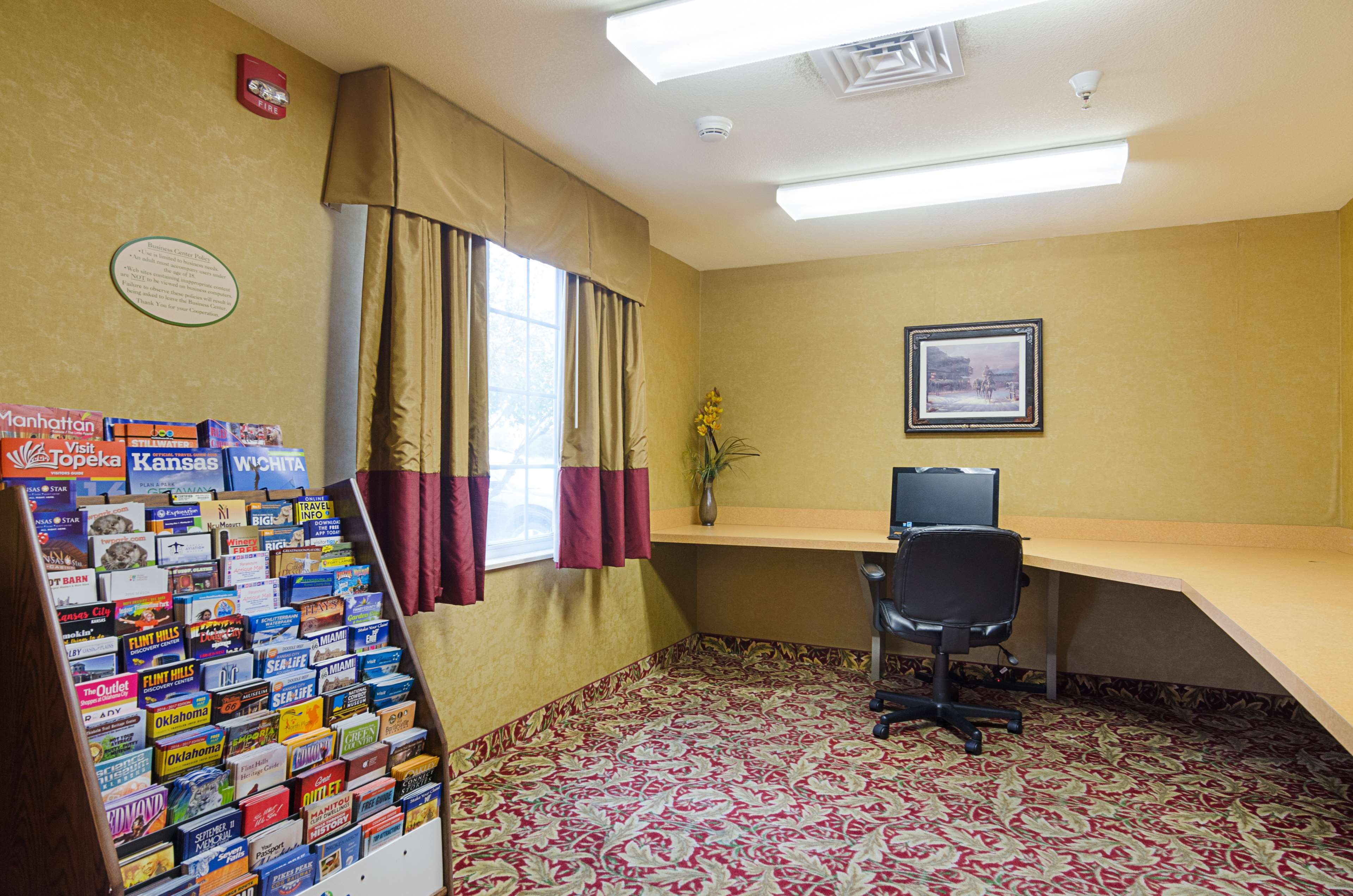 Motel 6 Park City KS