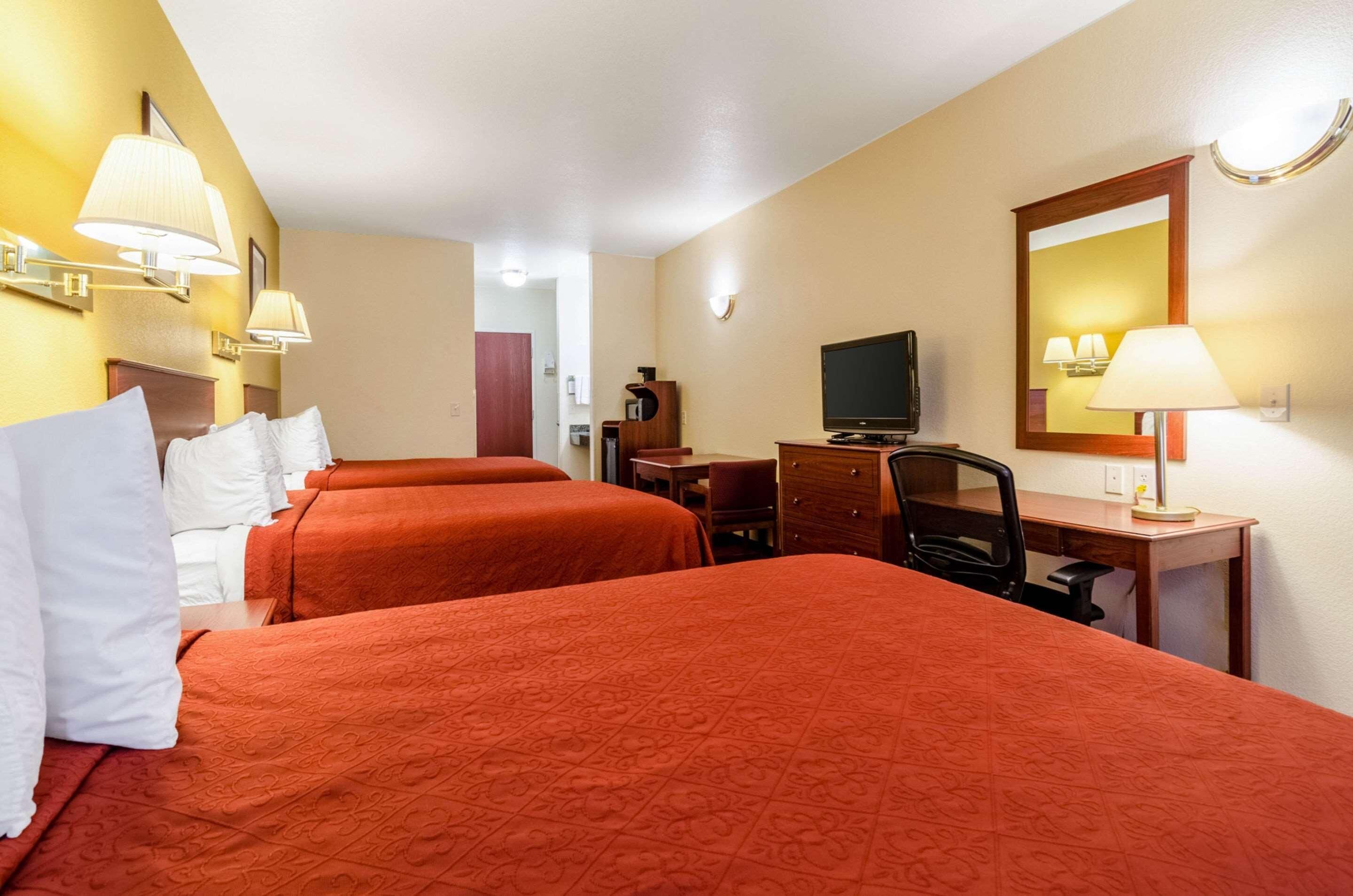 Holiday Inn Express Wichita North Park City