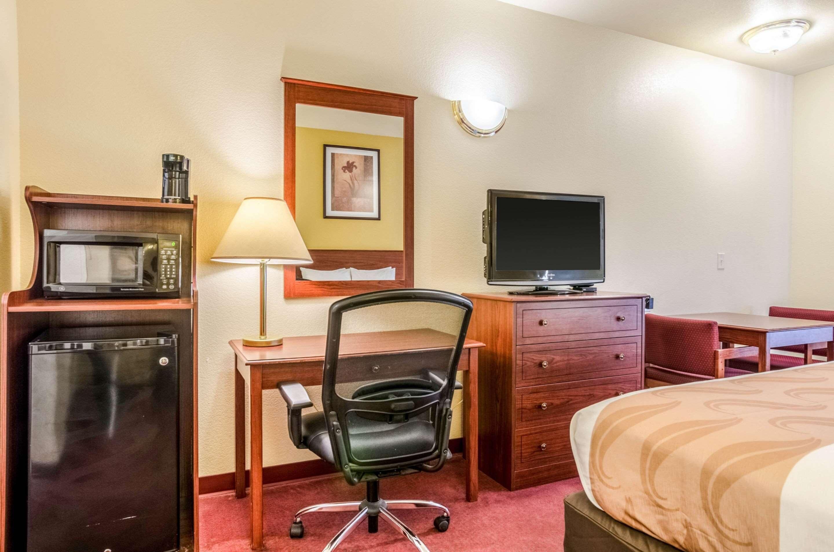 Holiday Inn Express Wichita North Park City