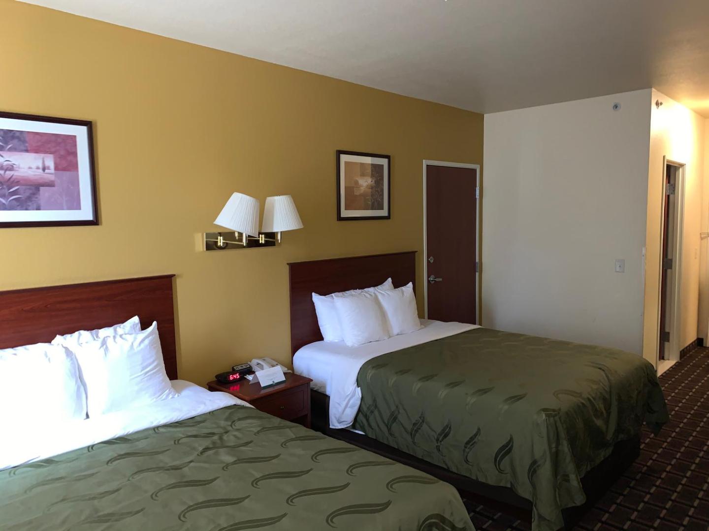 Holiday Inn Express Wichita North Park City