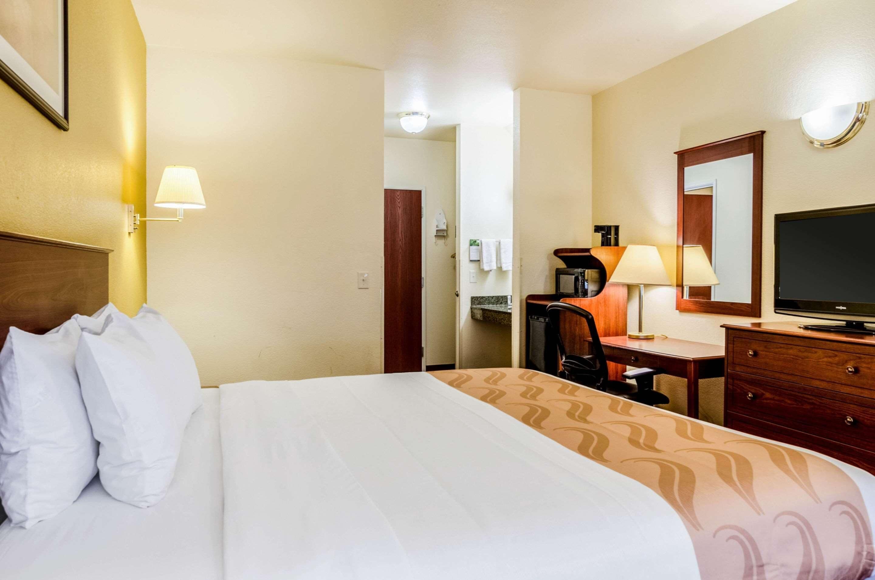 Holiday Inn Express Wichita North Park City