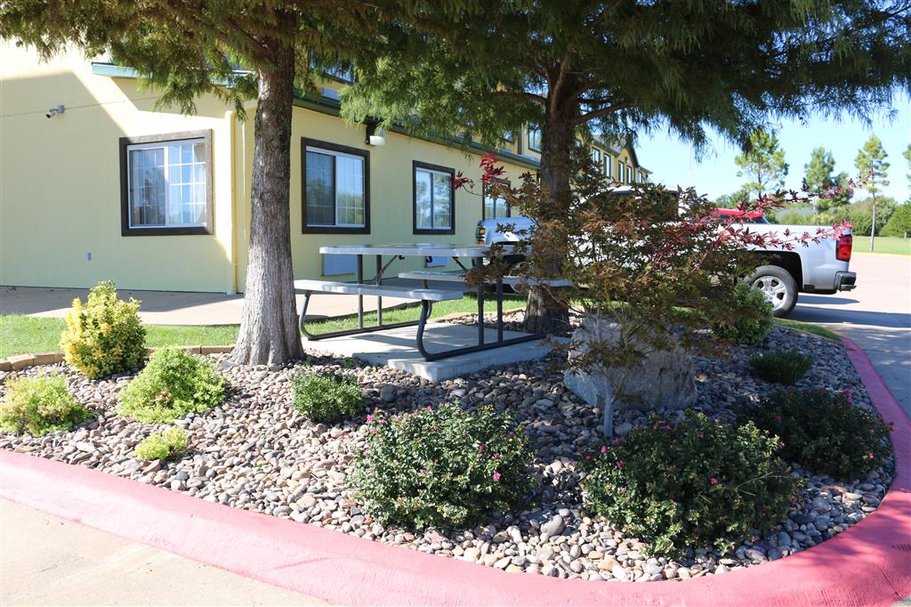Best Western Parsons Inn