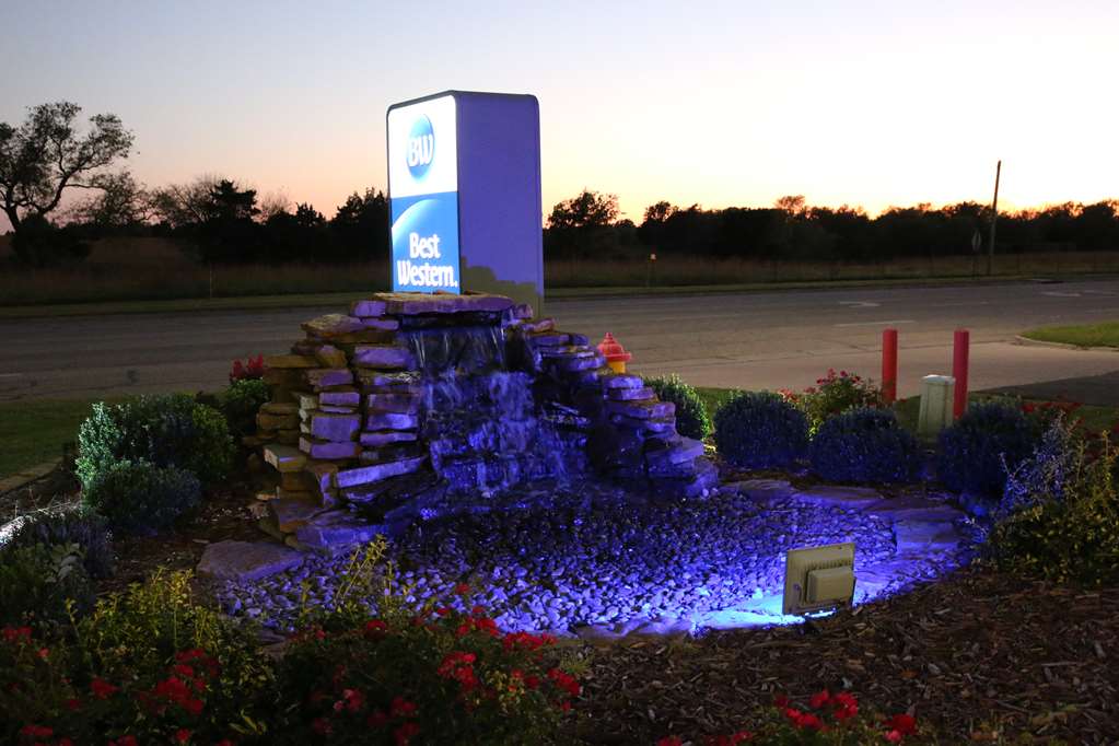Best Western Parsons Inn