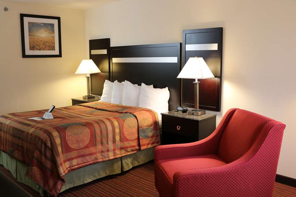 Best Western Parsons Inn