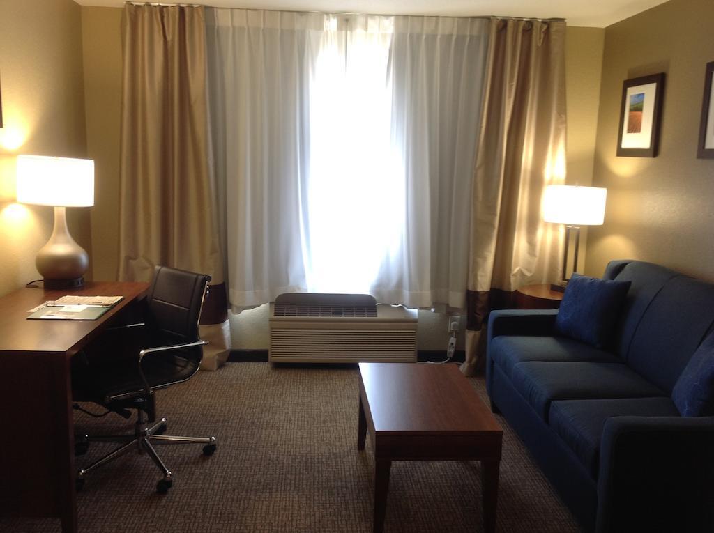 Comfort Inn & Suites
