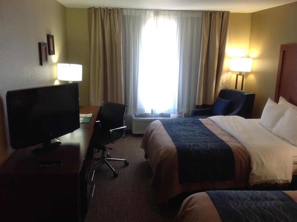 Comfort Inn & Suites