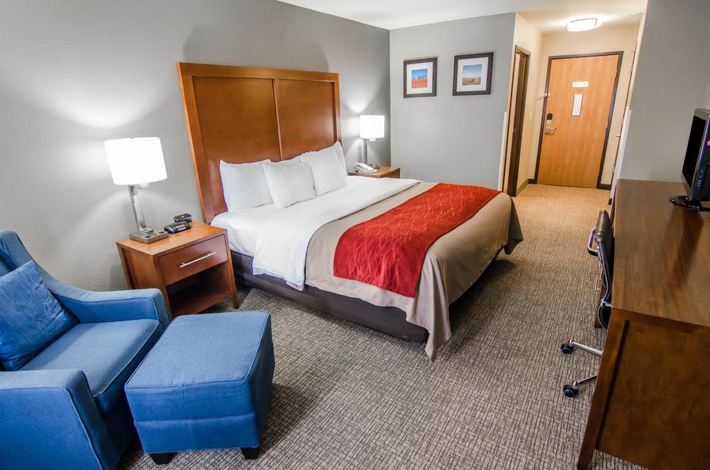 Comfort Inn & Suites