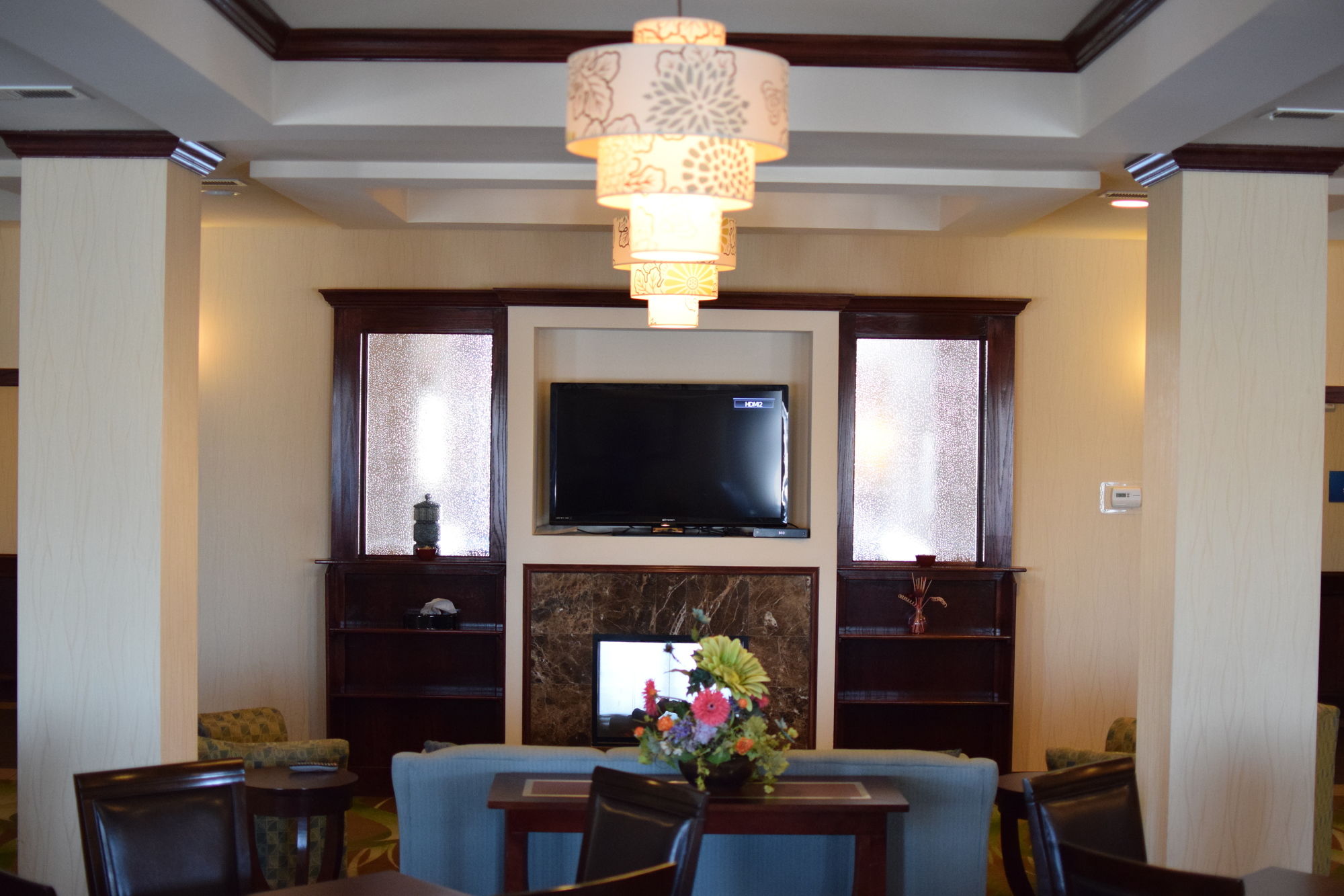 Holiday Inn Express Hotel & Suites Pratt