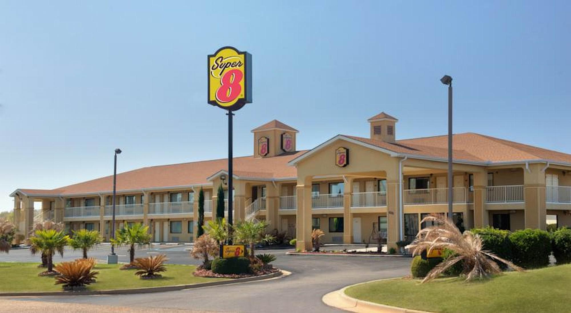 OYO Hotel Pratt KS Route 400
