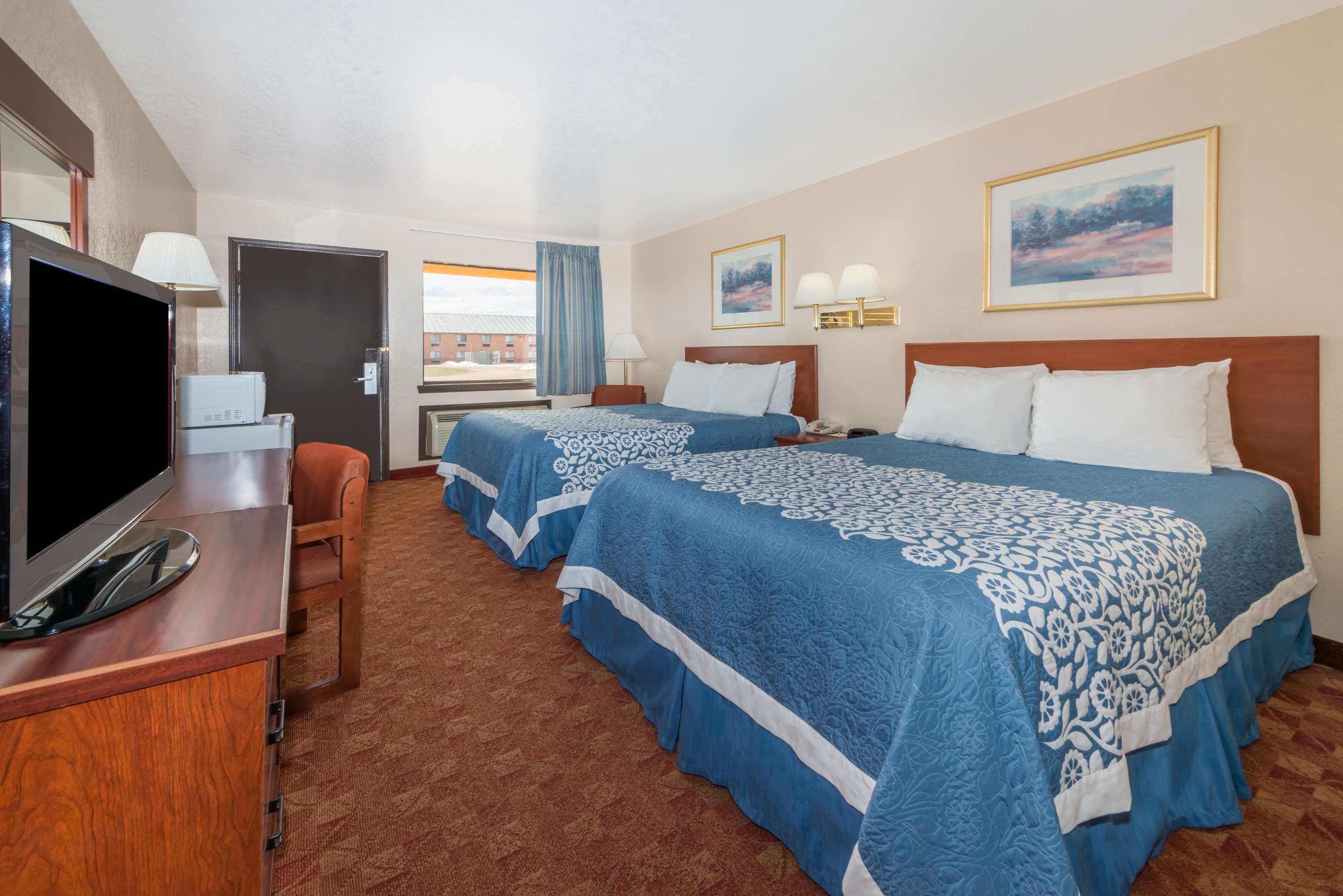 Days Inn by Wyndham Russell