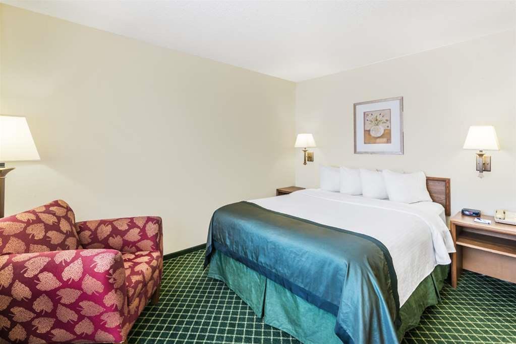 Baymont by Wyndham Salina