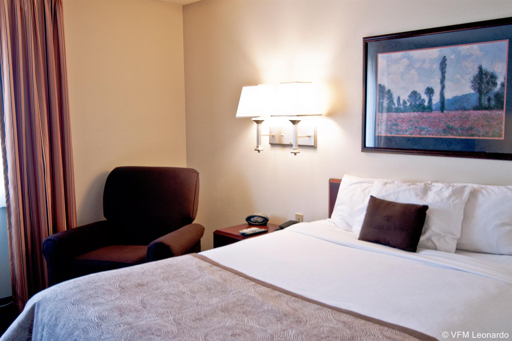 Candlewood Suites Salina