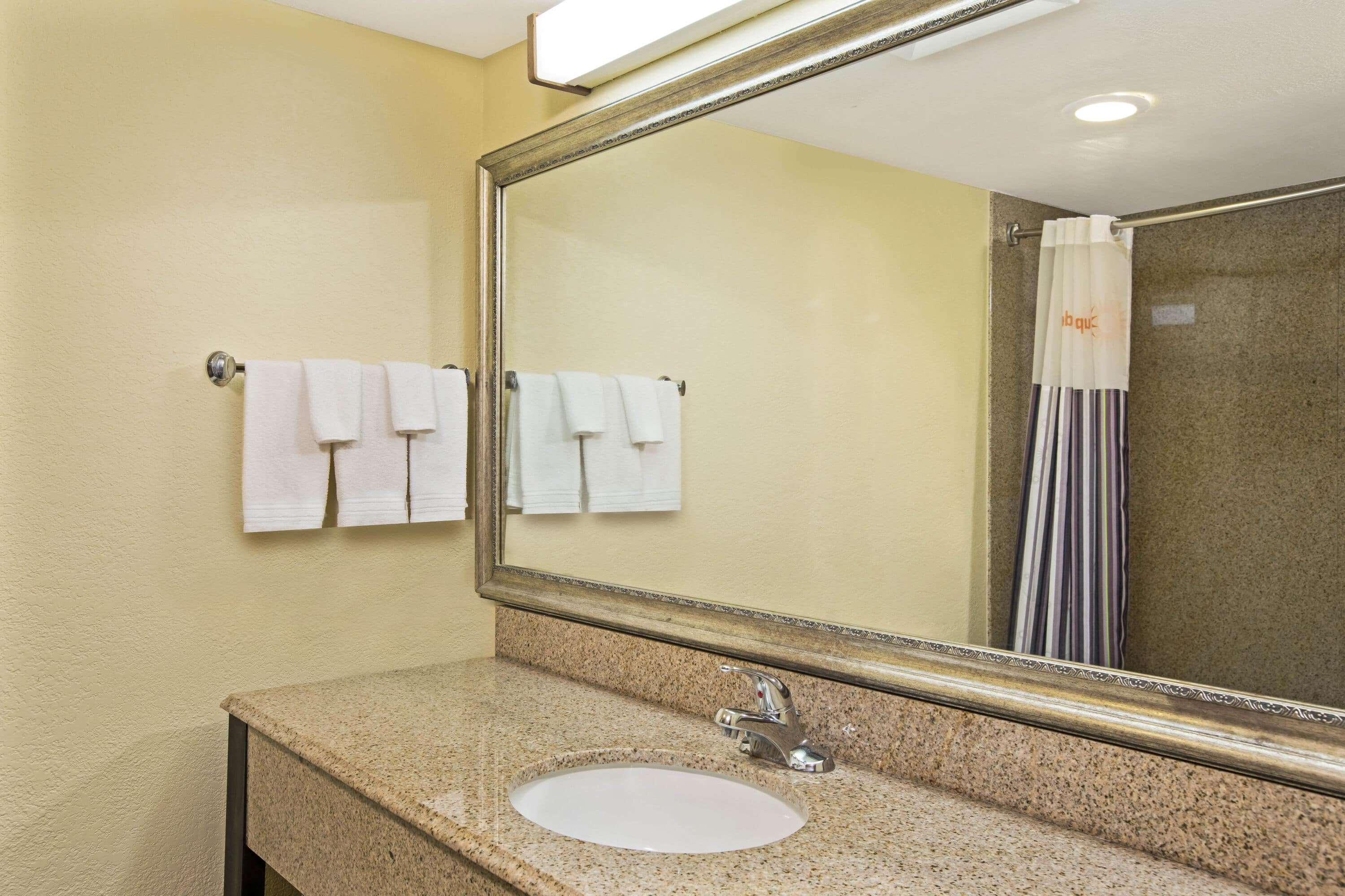 La Quinta Inn & Suites by Wyndham Salina