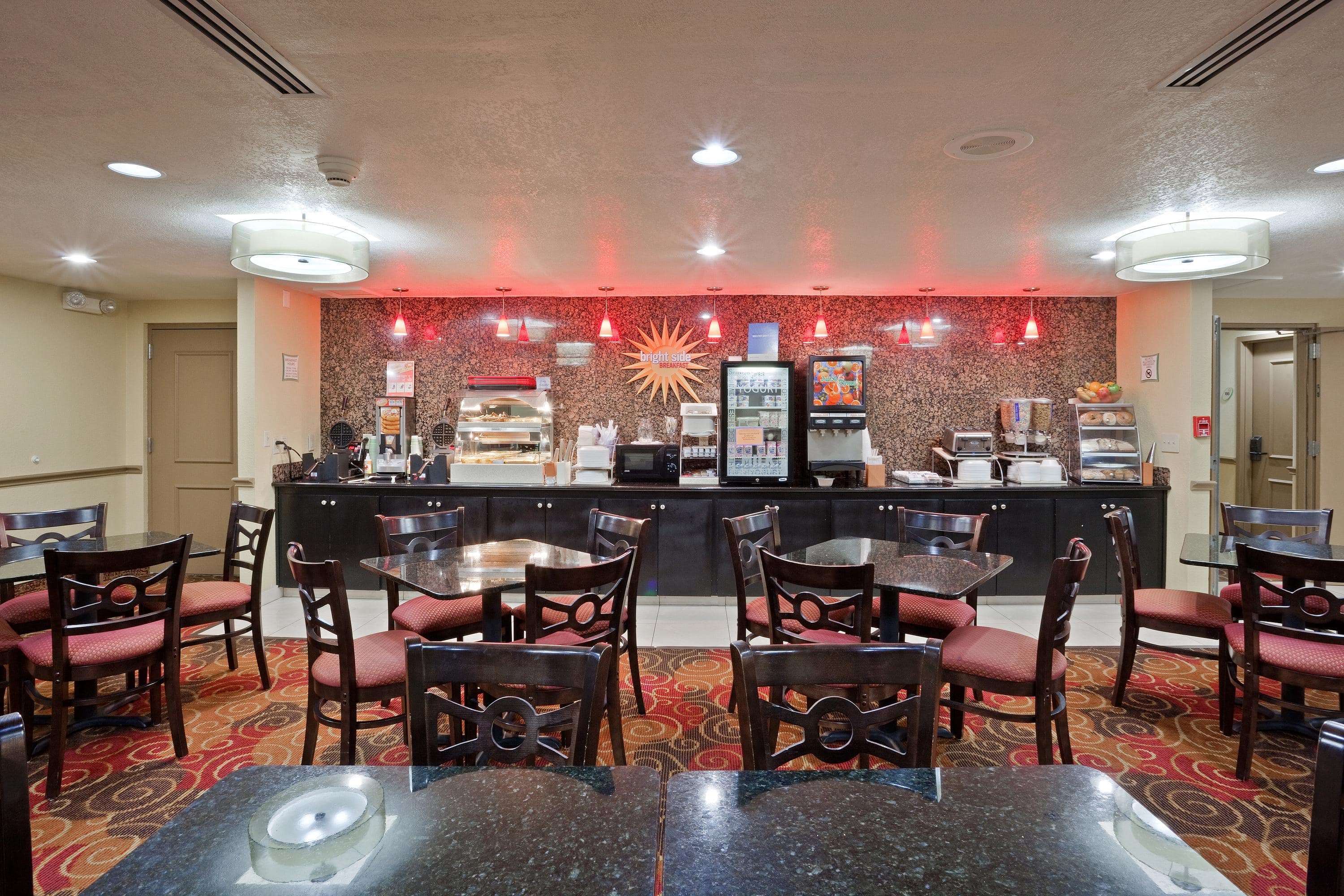 La Quinta Inn & Suites by Wyndham Salina