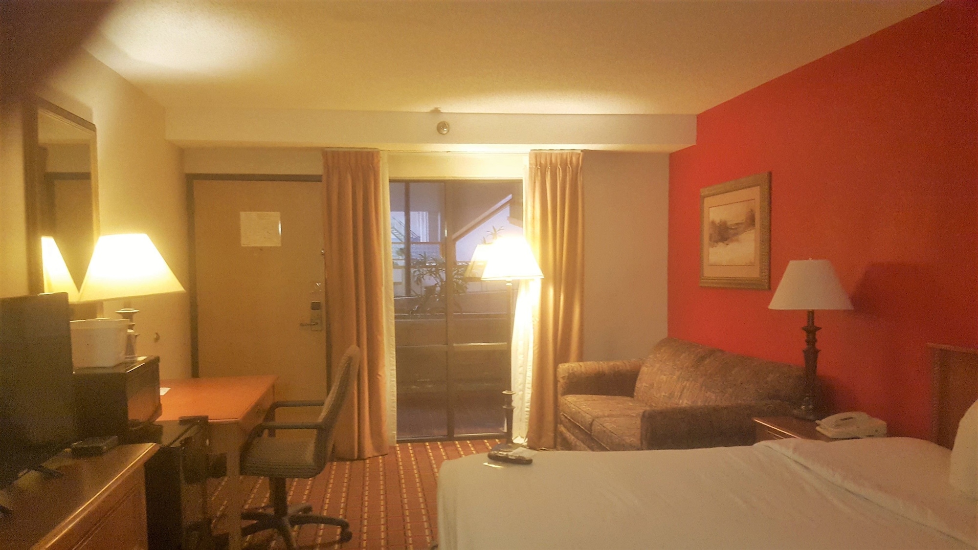 Salina Ambassador Hotel & Conference Center