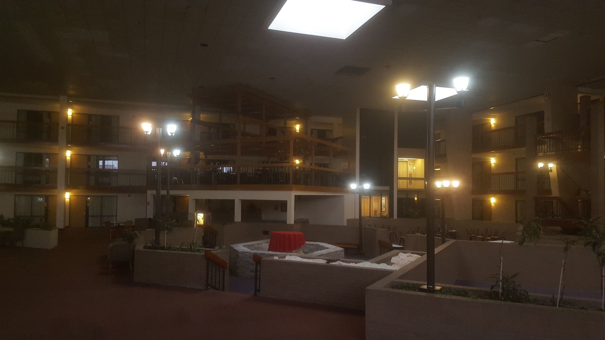 Salina Ambassador Hotel & Conference Center