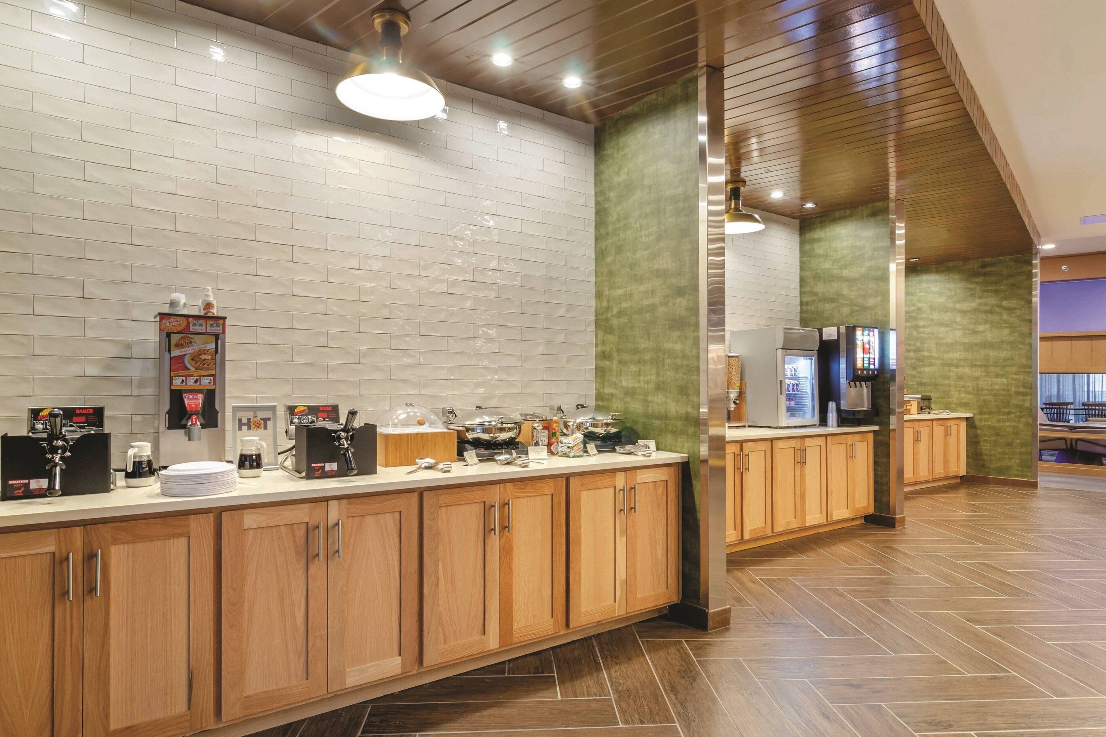 Fairfield Inn & Suites Kansas City Shawnee