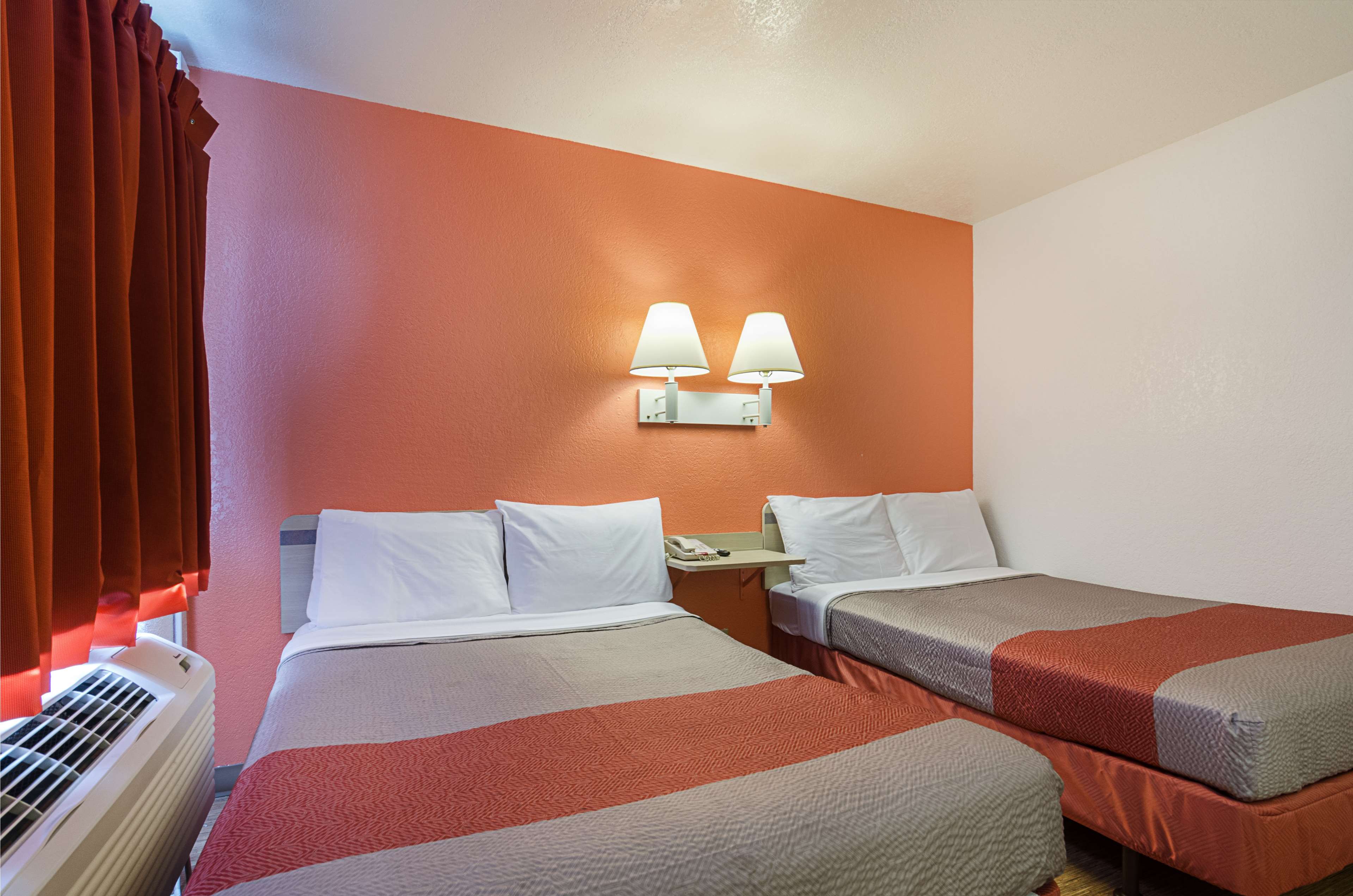 Motel 6 Topeka Northwest