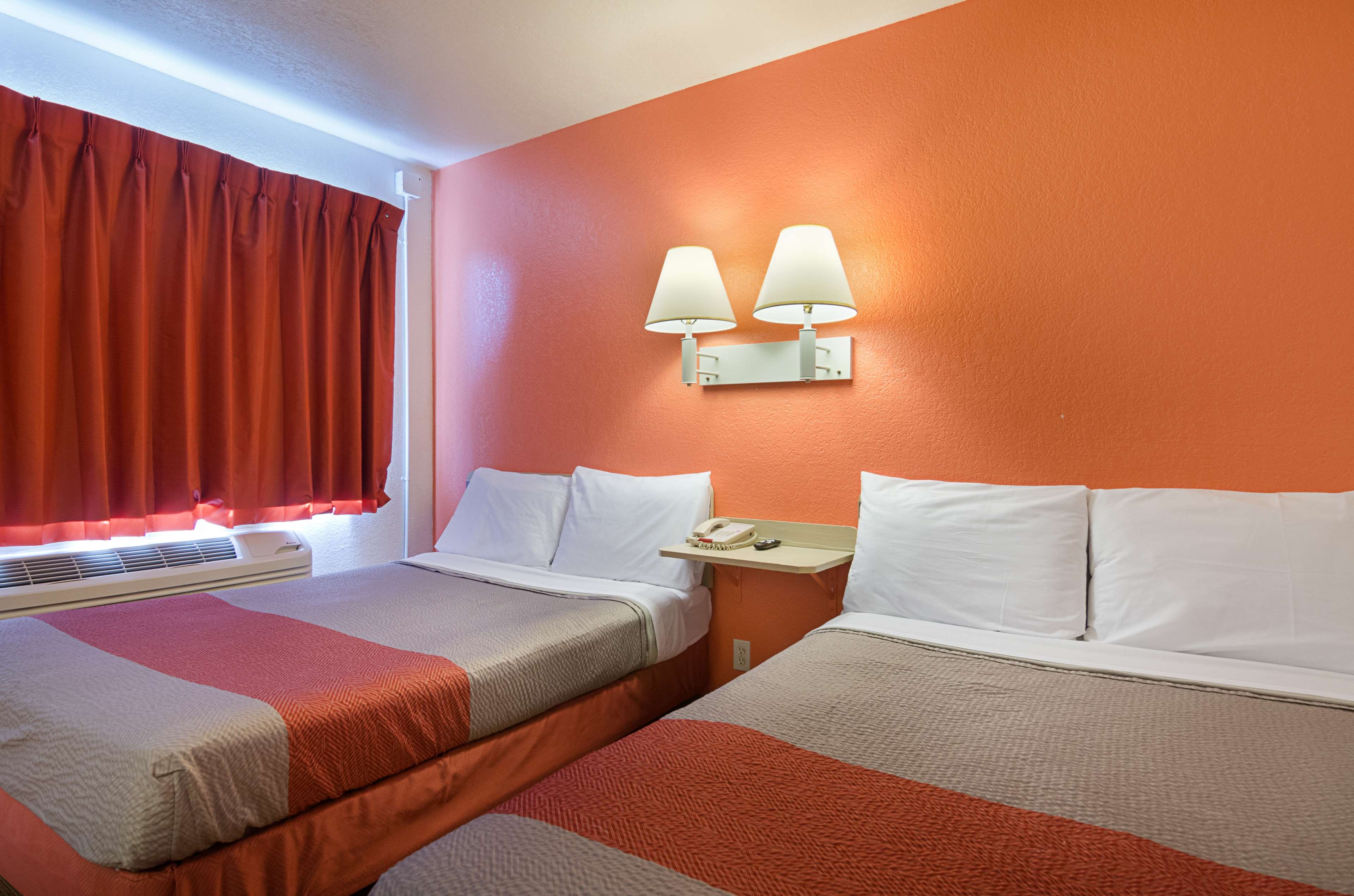Motel 6 Topeka Northwest