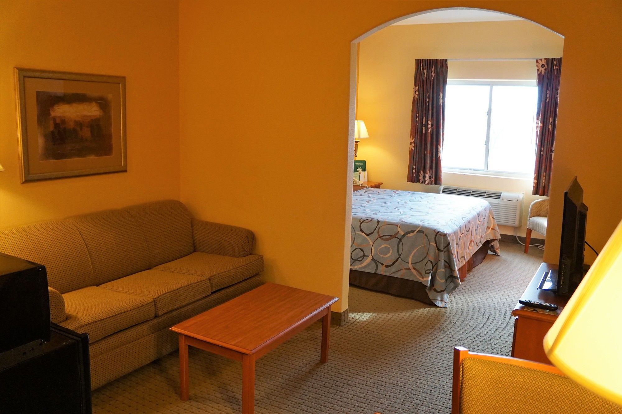 Super 8 by Wyndham Topeka at Forbes Landing