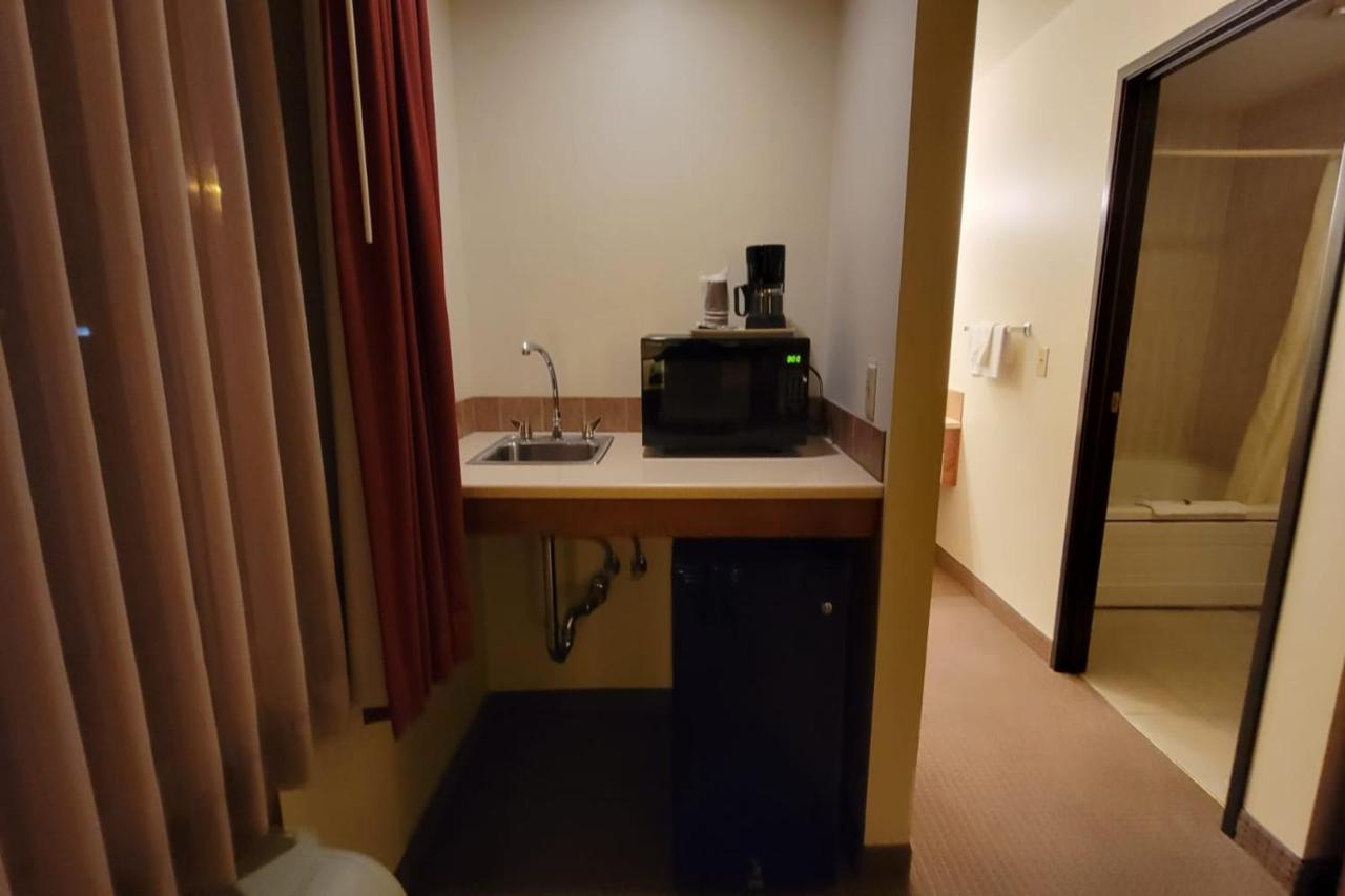 Single Tree Inn Hotel O