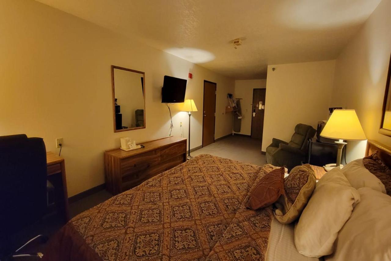 Single Tree Inn Hotel O
