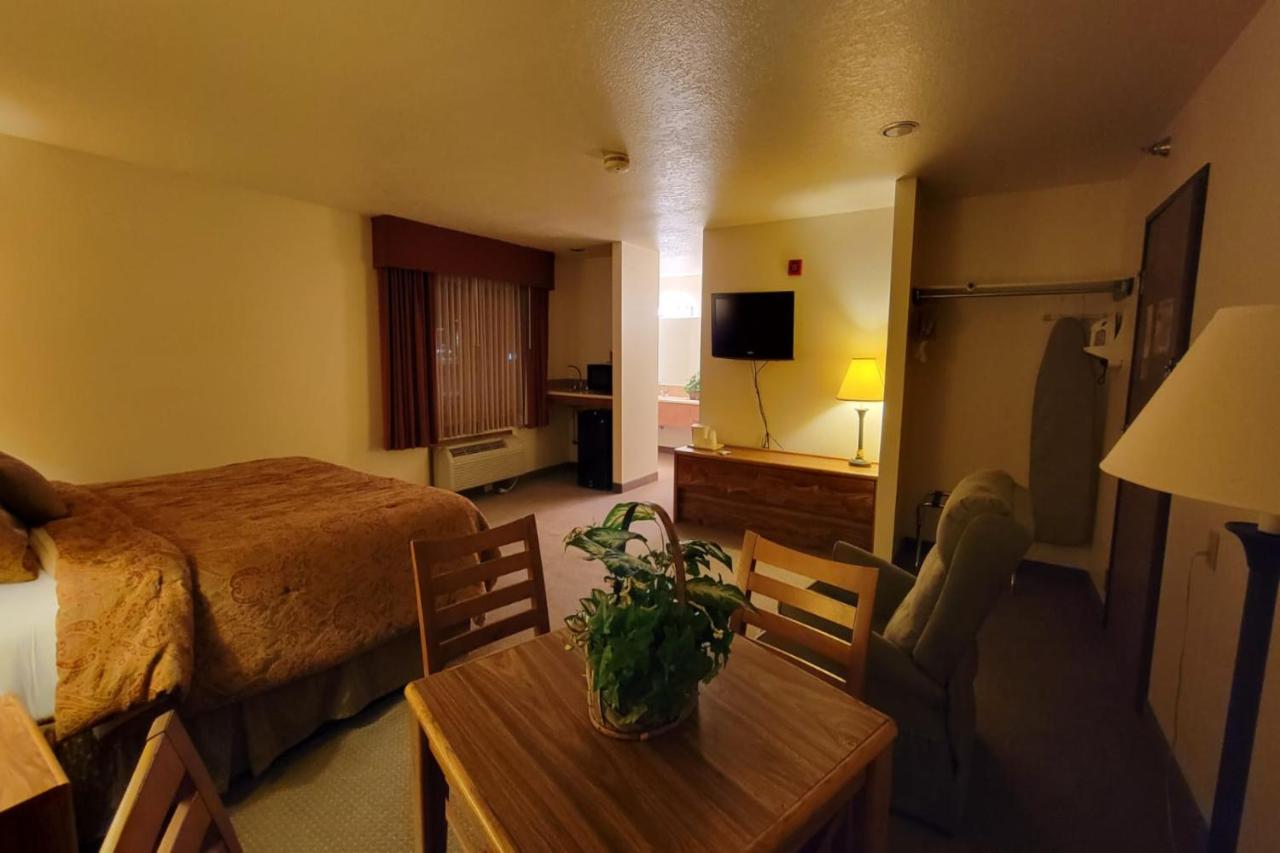 Single Tree Inn Hotel O