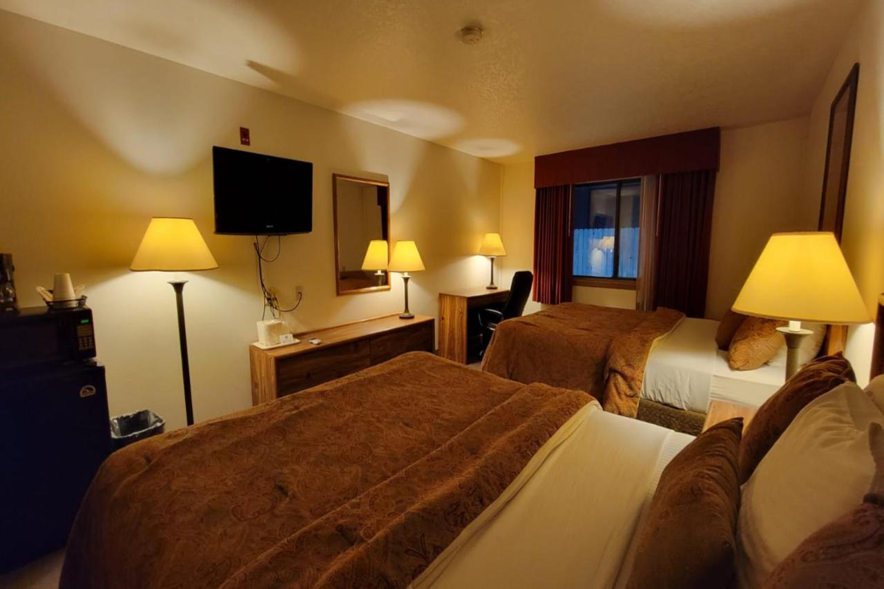 Single Tree Inn Hotel O