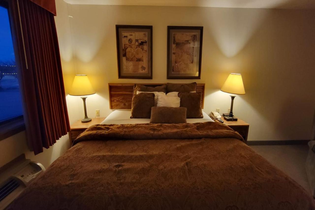 Single Tree Inn Hotel O