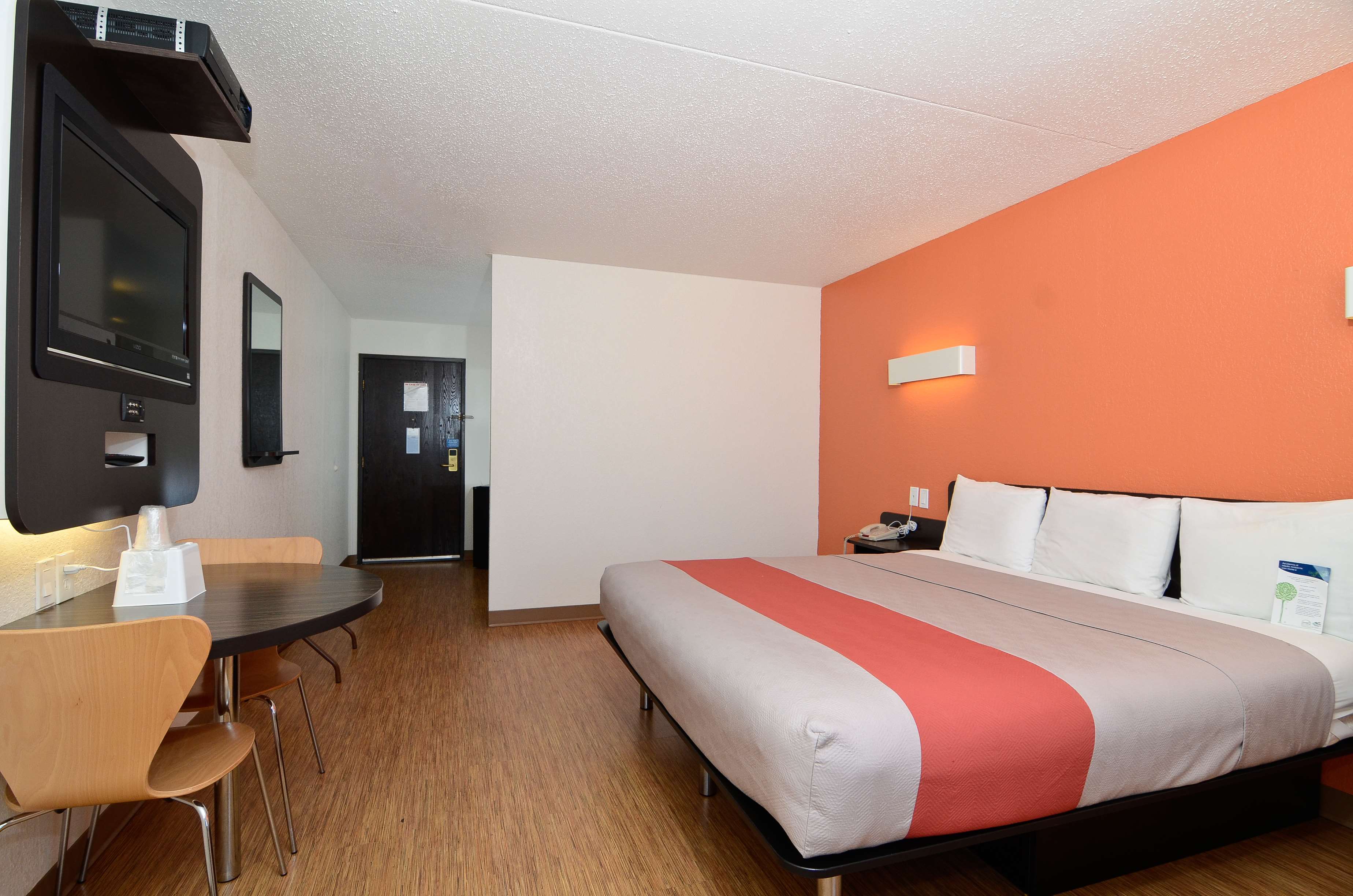 Motel 6 South Haven