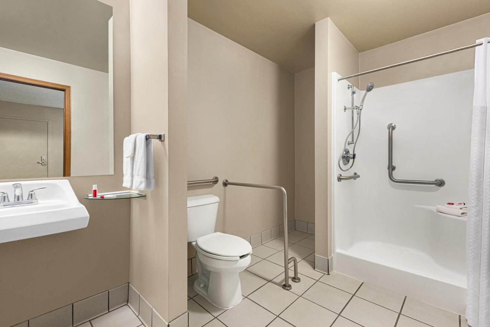 Travelodge by Wyndham Wellington KS
