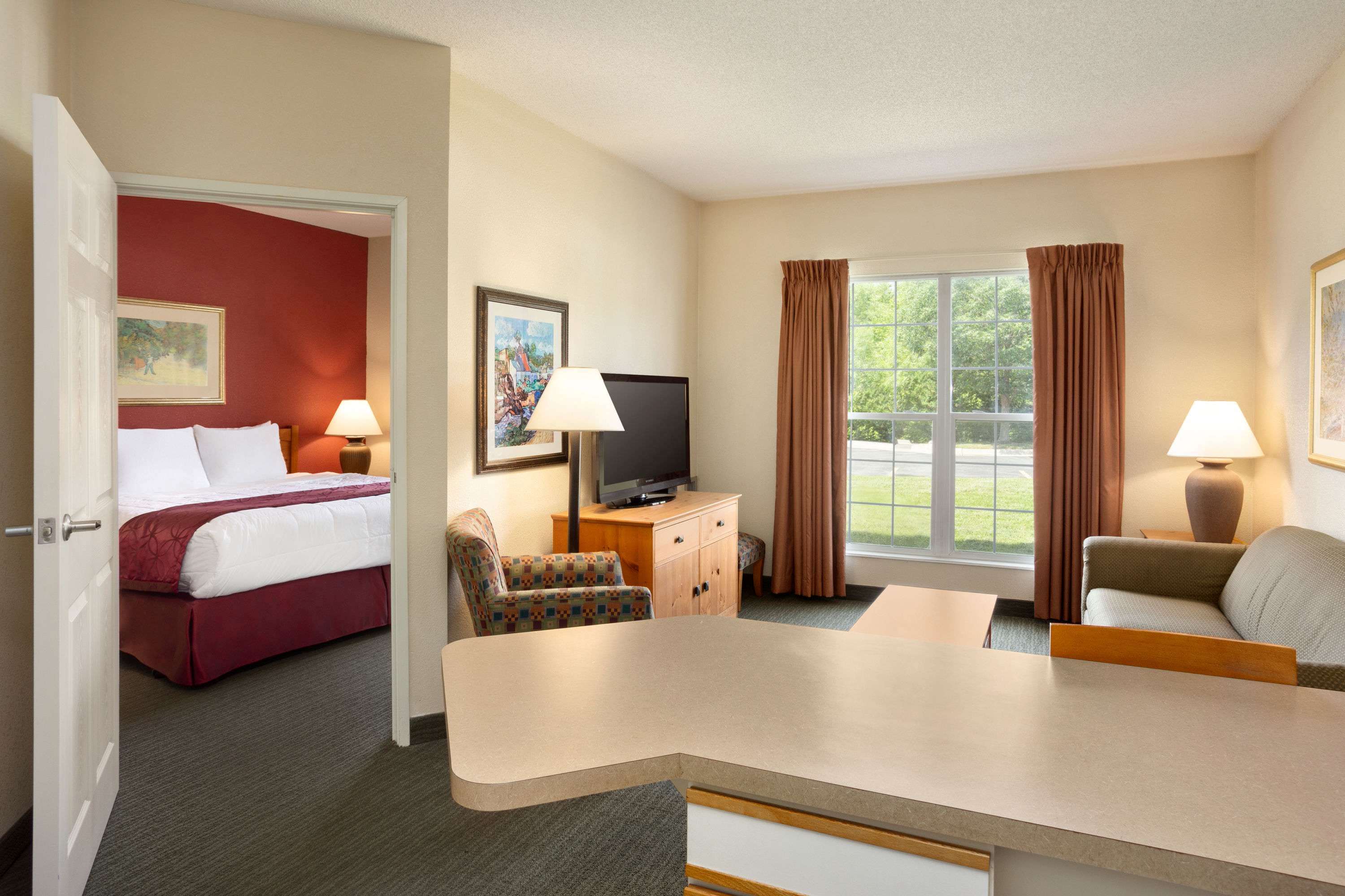 Baymont by Wyndham Wichita East