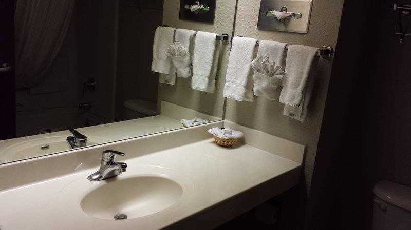 Best Western Governors Inn & Suites