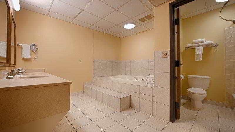 Best Western Wichita North Hotel & Suites