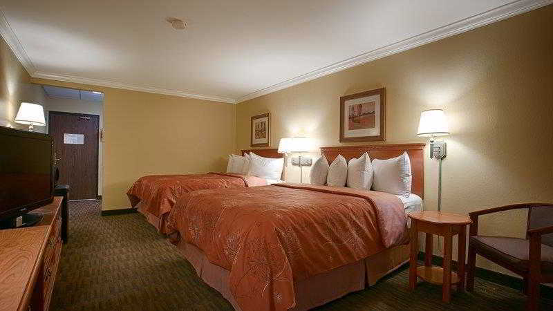 Best Western Wichita North Hotel & Suites