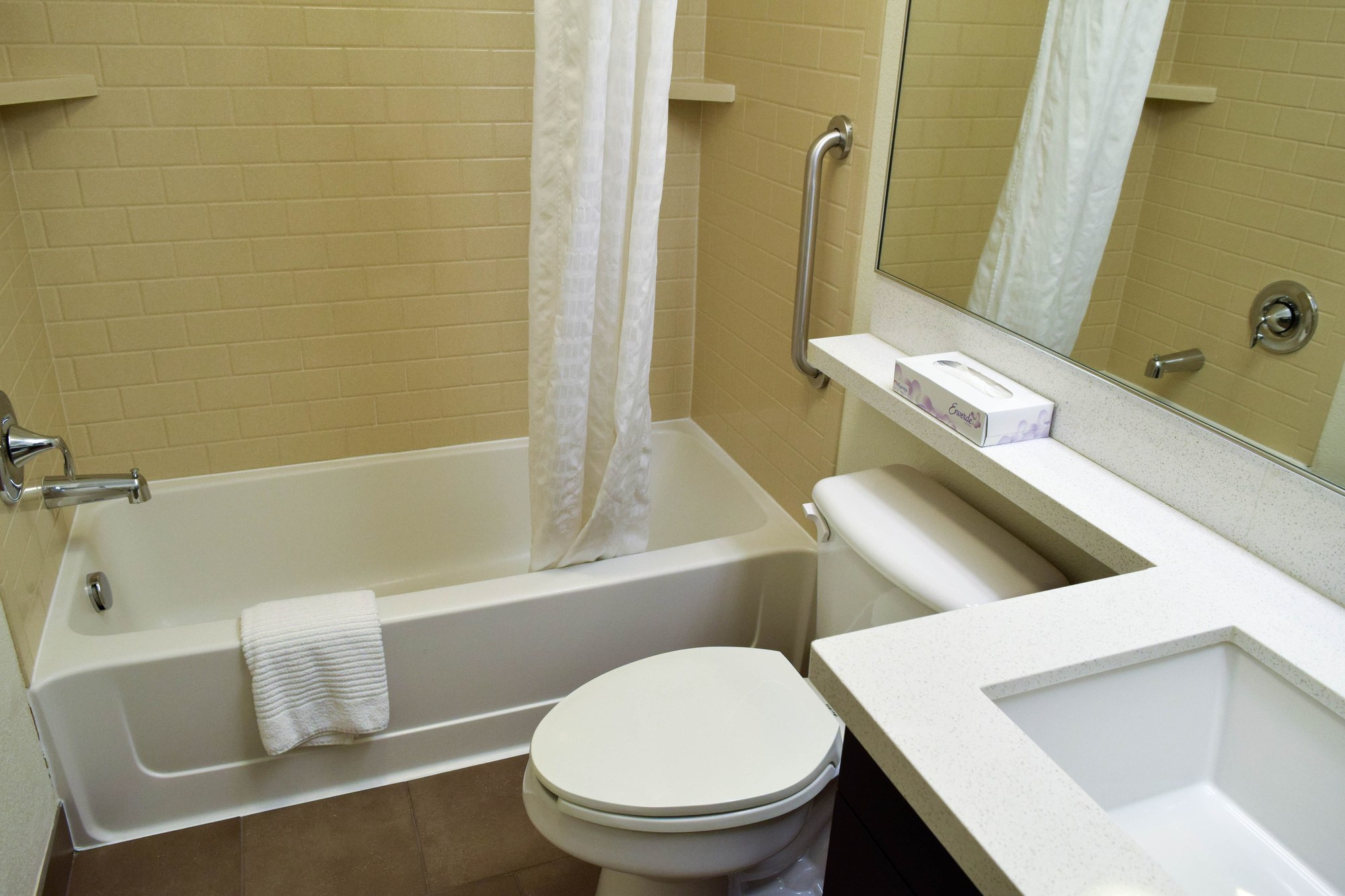 Sonesta Simply Suites Wichita Airport