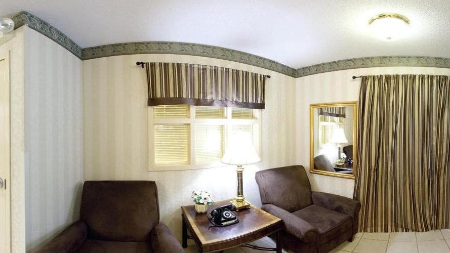 Sonesta Simply Suites Wichita Airport