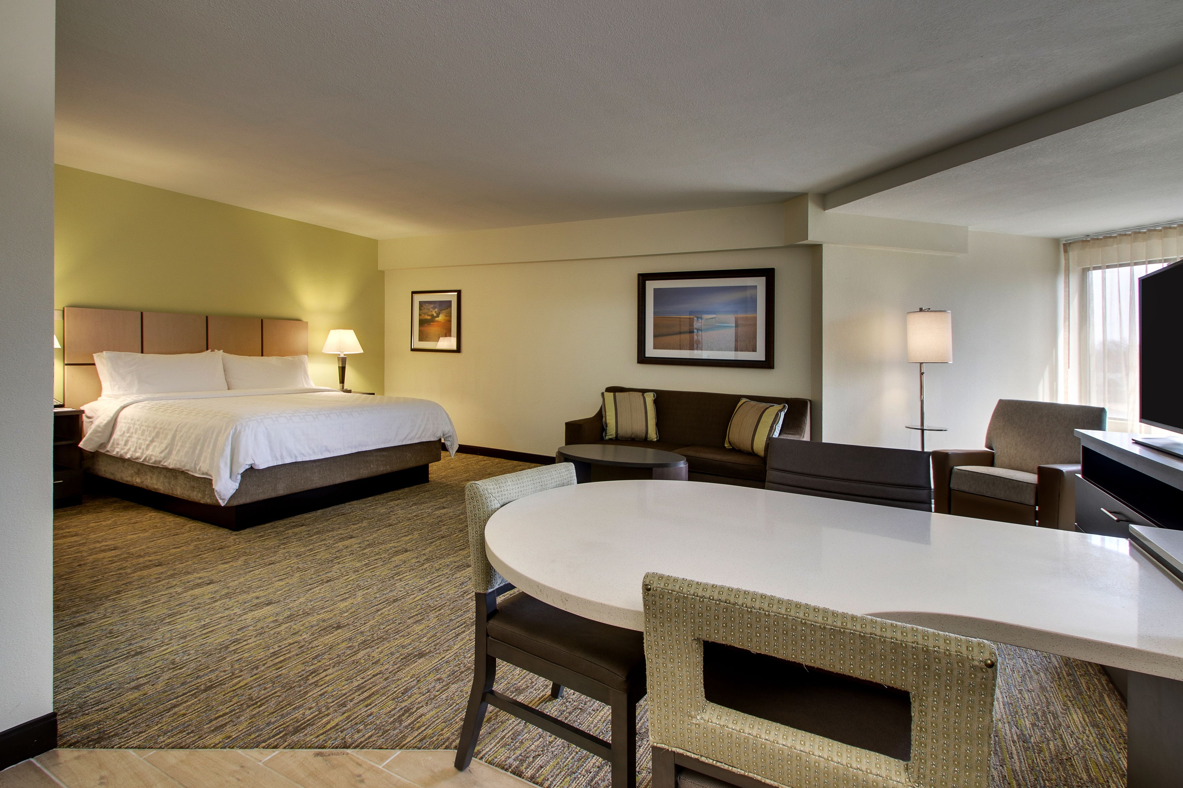 Candlewood Suites Wichita East