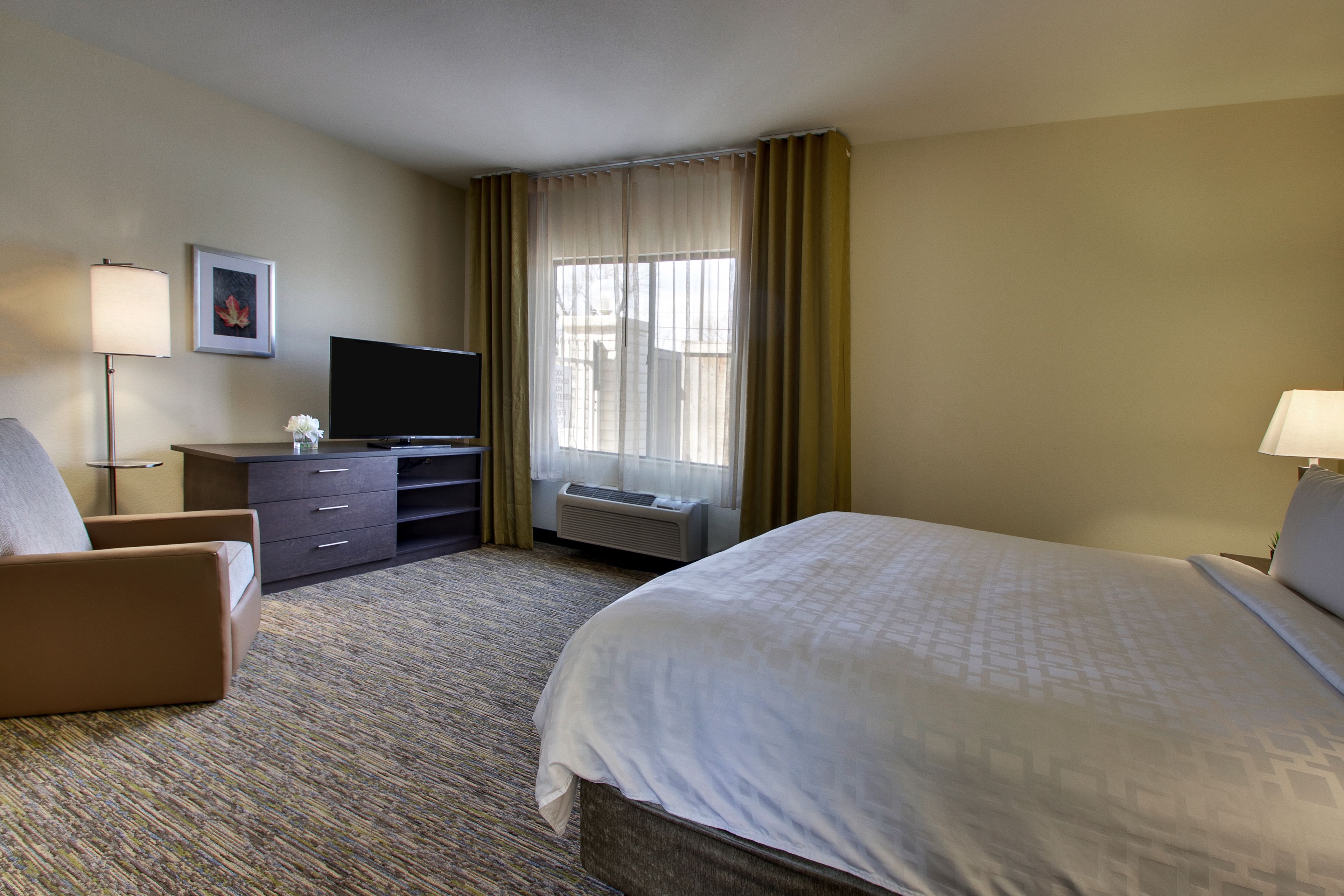 Candlewood Suites Wichita East