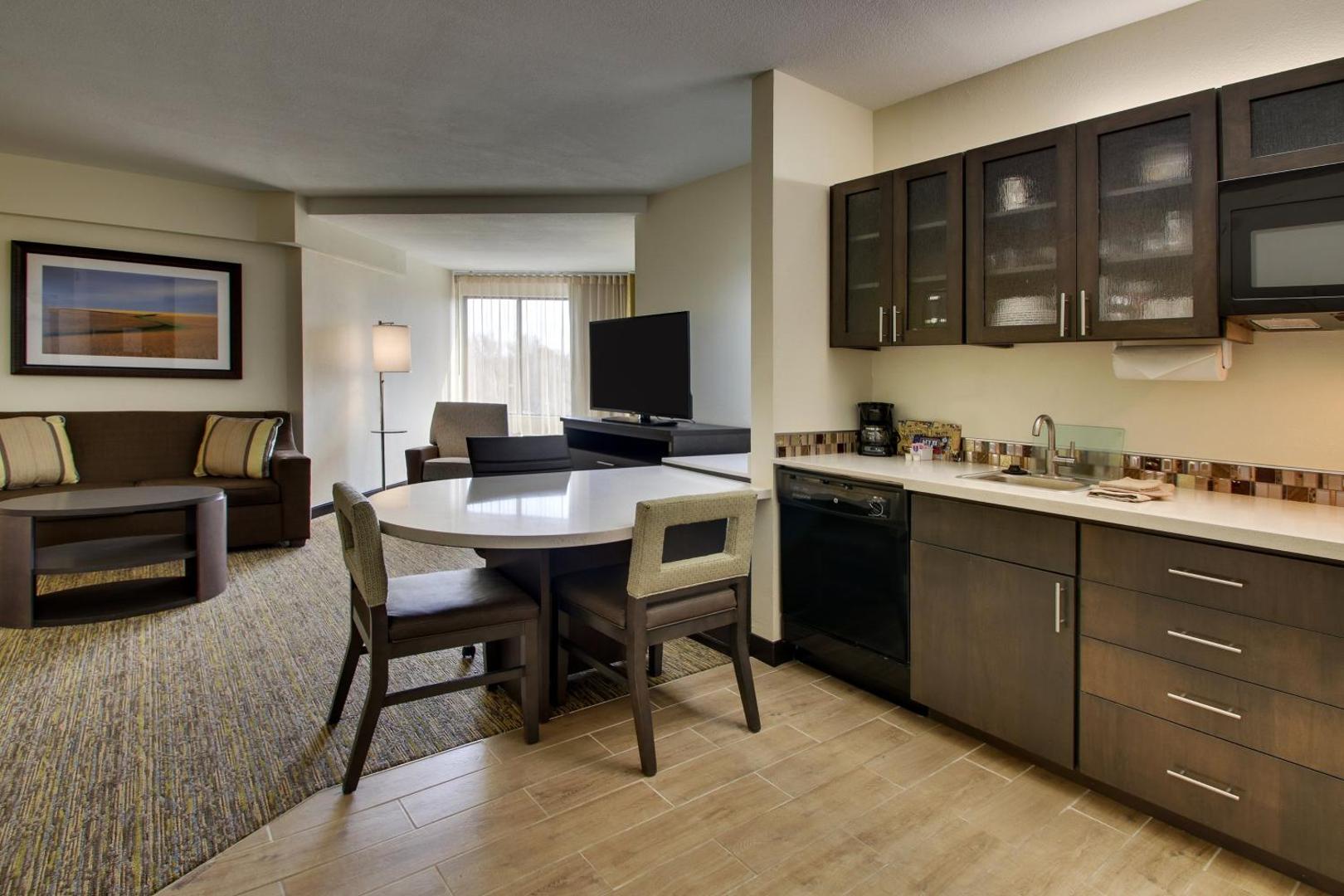 Candlewood Suites Wichita East