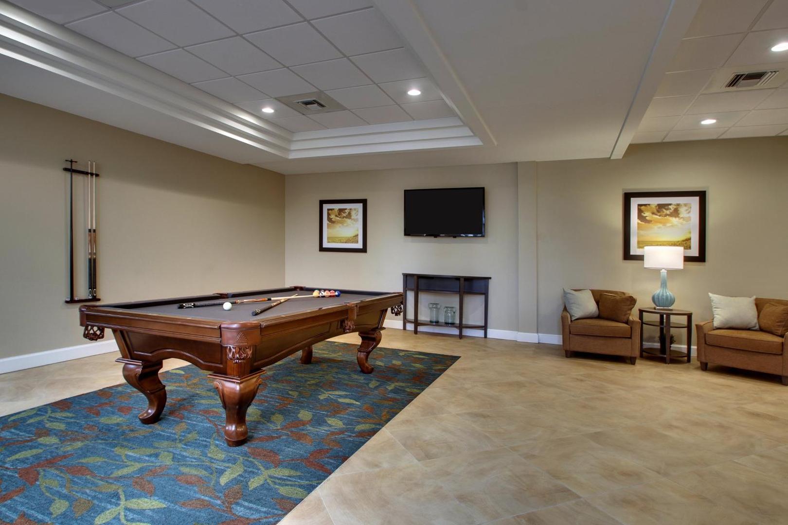Candlewood Suites Wichita East